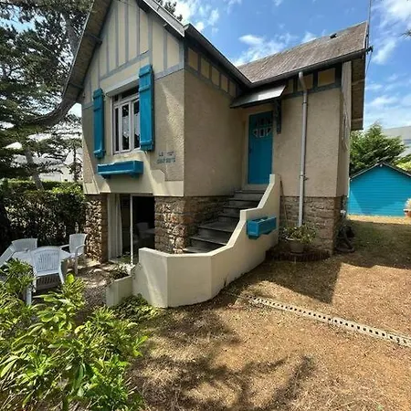 Maison A 100 M De La Plage Et Proche Du Centre Jullouville-les-Pins Exterior photo